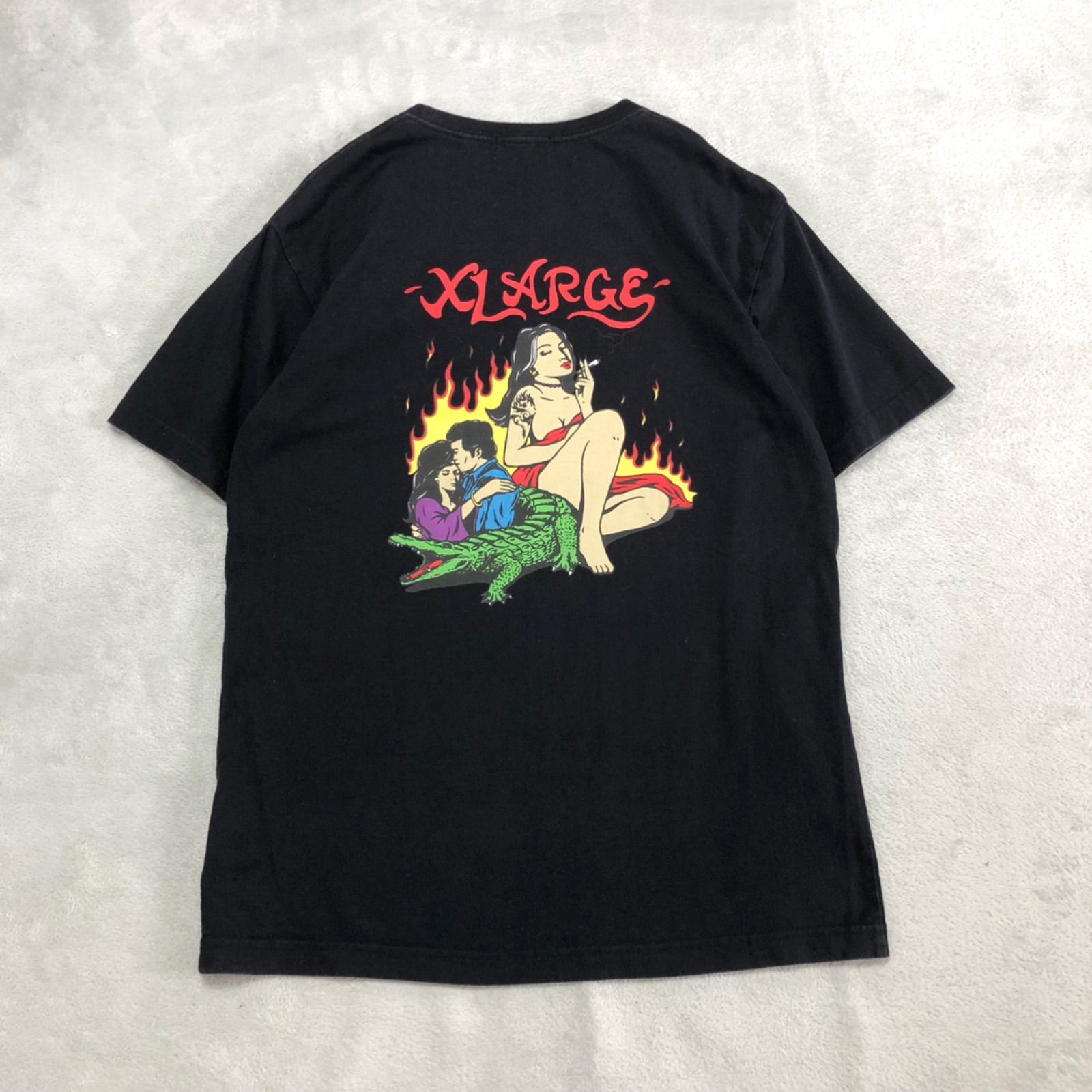 XLARGE プリントTシャツ エロT セクシーガール ピンナップガール 春画 ロゴ ショートスリーブ 半袖カットソー ブラック 黒 エクストララージ