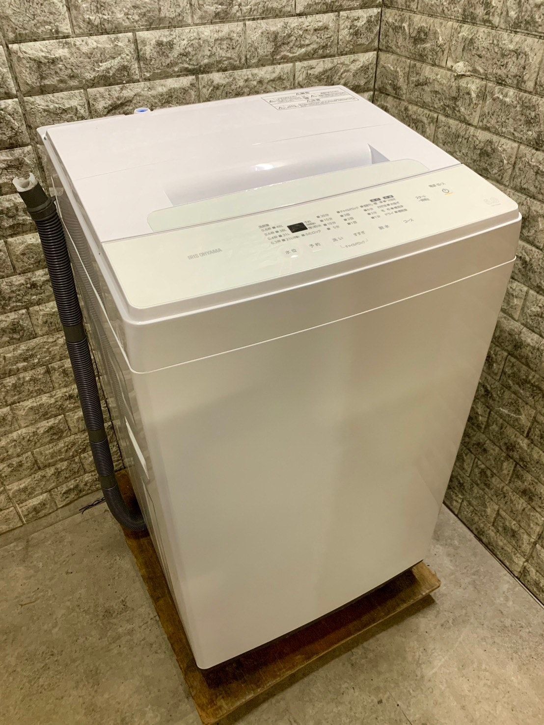 送料込み アイリスオーヤマ 5kg 洗濯機 IAW-T503E 2022年製 洗濯機 縦