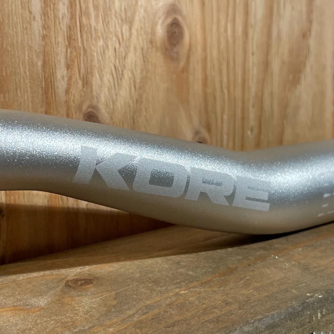 【新品】Kore OCD M35 ライザー MTB ハンドル 20mm シルバー 新品】Kore OCD M35 ライザー MTB ハンドル 20mm シルバー
