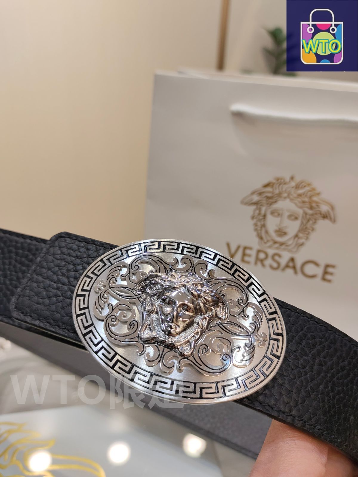 今日特価】Versace ヴェルサーチ メデューサベルト - メルカリ