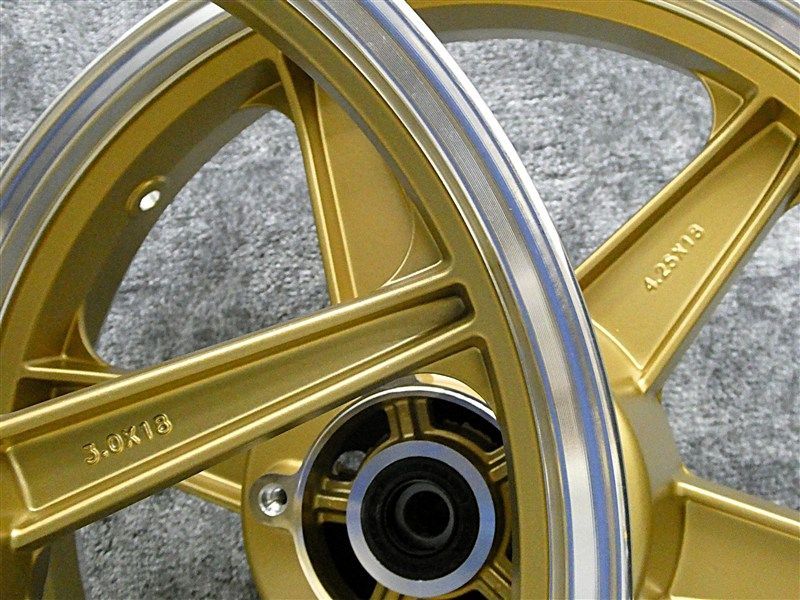 ZRX400 キャストホイール