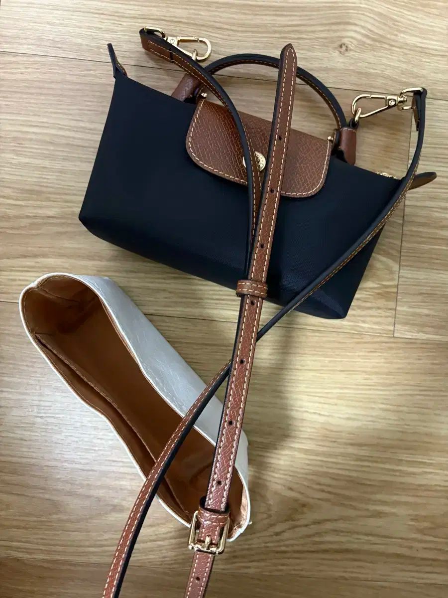 Longchamp ロンシャン ミニバッグ ブラック インナーバッグ ストラップ 含む