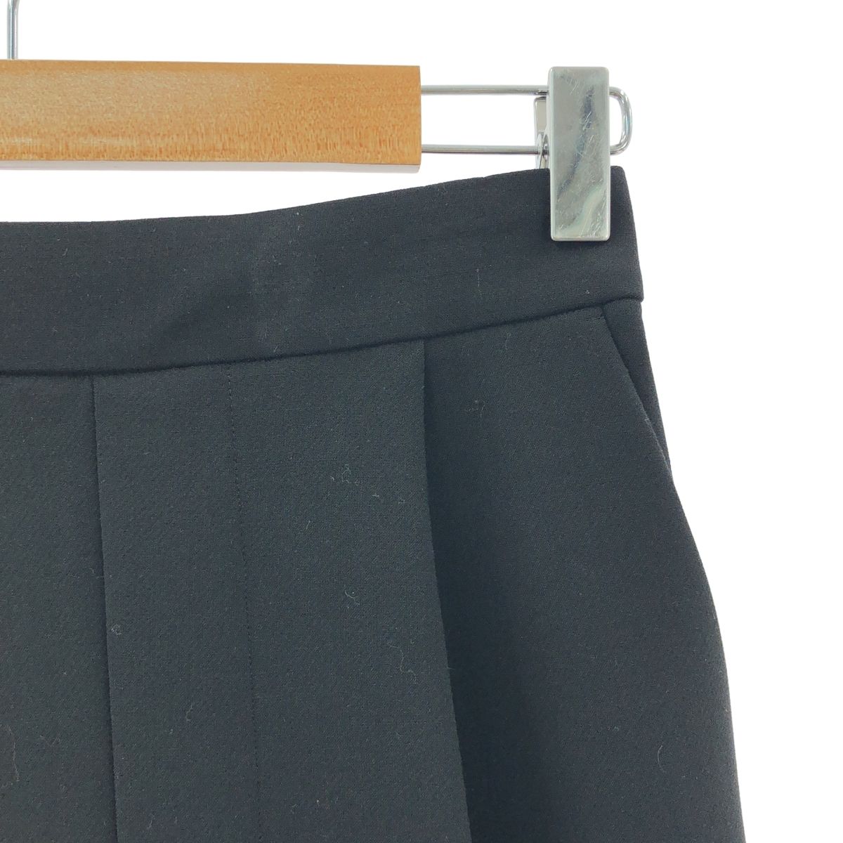 ENFOLD エンフォルド ダブルクロスゴムクロップドTR タックパンツ グレー ENFOLD｜エンフォルドのフルレングスパンツ（パンツ）通販｜ELLE