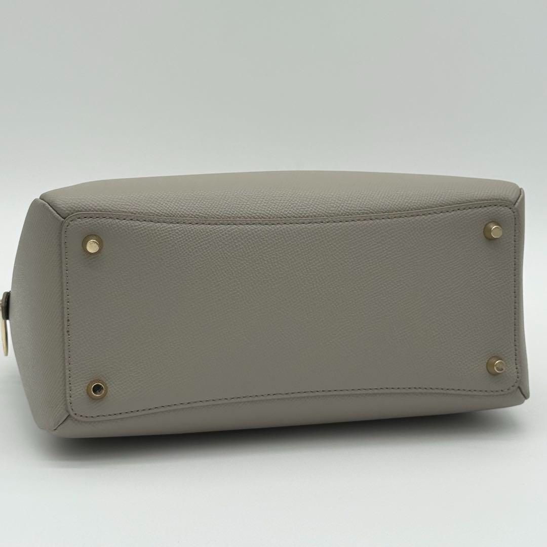 【極美品/カード付】フルラ ミネルヴァ 2way ショルダーバッグ レザー 極美品/カード付】フルラ ミネルヴァ 2way ショルダーバッグ レザー