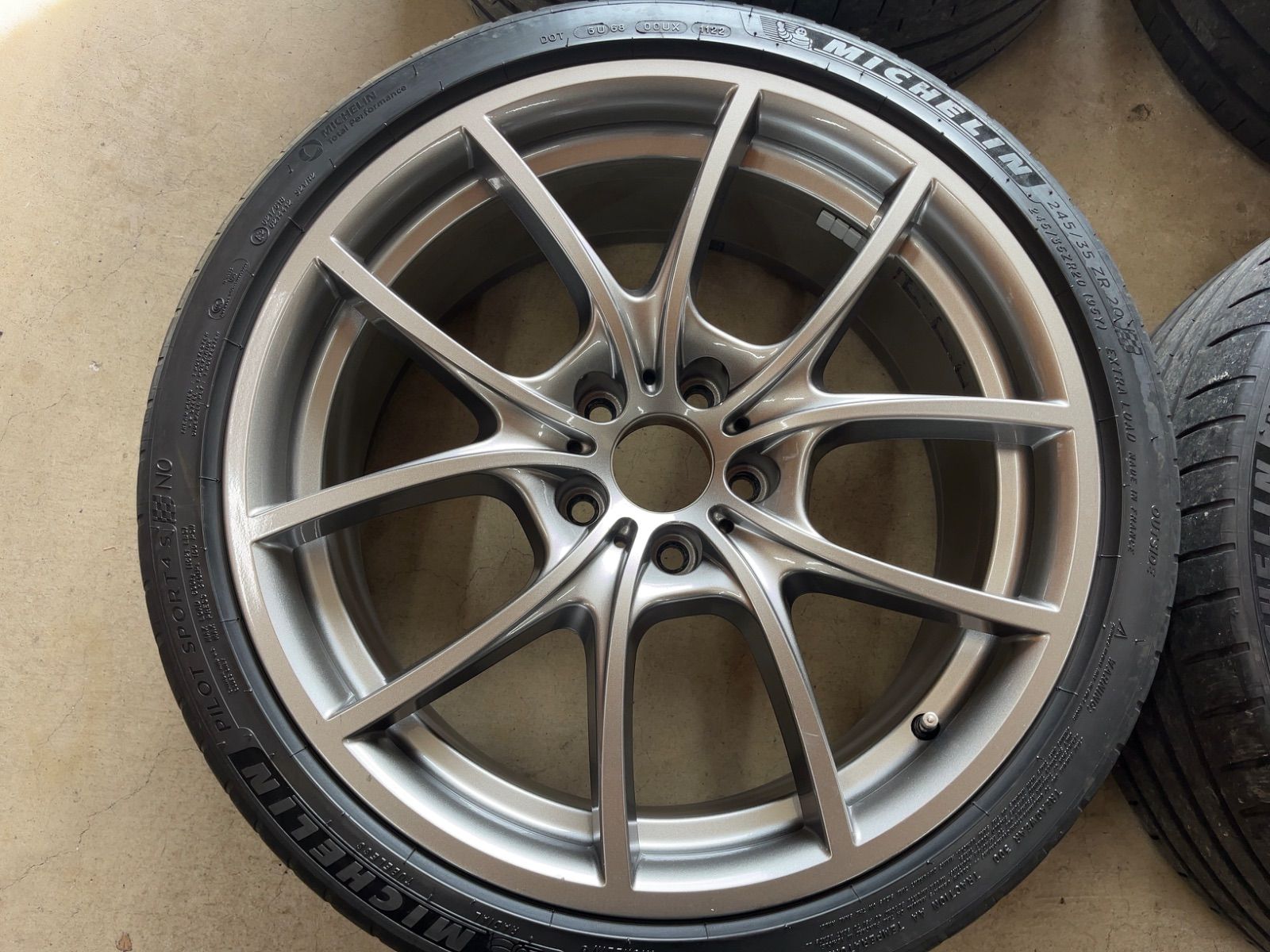 BMW F10 F11 F12 純正品 タイヤ付 20インチ 4本セット