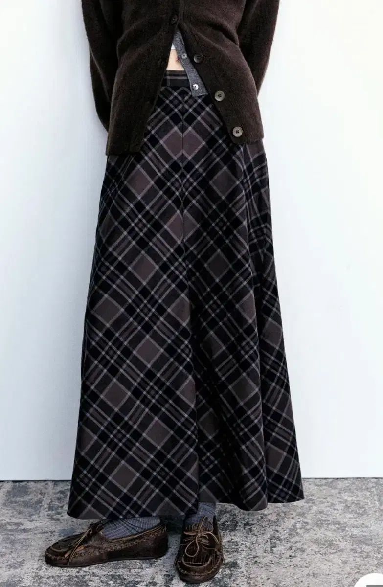 ZARA(ザラ) チェック ロング丈スカート xs ZARA - ザラ ミモレ丈  
