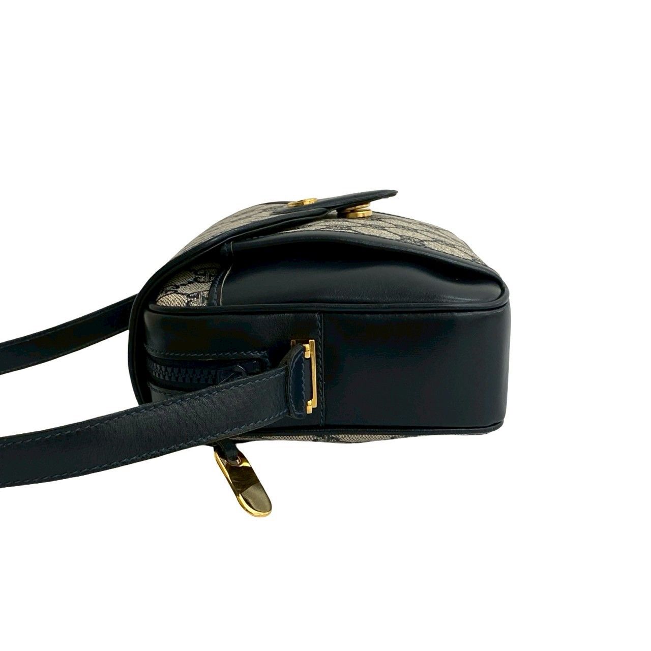 【美品】GUCCI グッチ　ショルダーバッグ　レザー　ブラック×ゴールド　613 極 美品 GUCCI グッチ オールドグッチ ヴィンテージ GG ロゴ