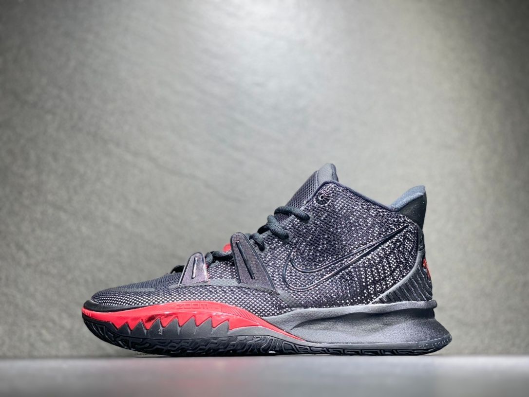 値下げします 新品 Nike Kyrie 7 Bred - CQ9326-001