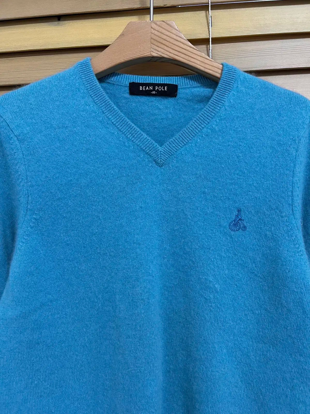 BEAN POLE ビーンポール レディース 青 カシミヤ 100 Vネックニット 85