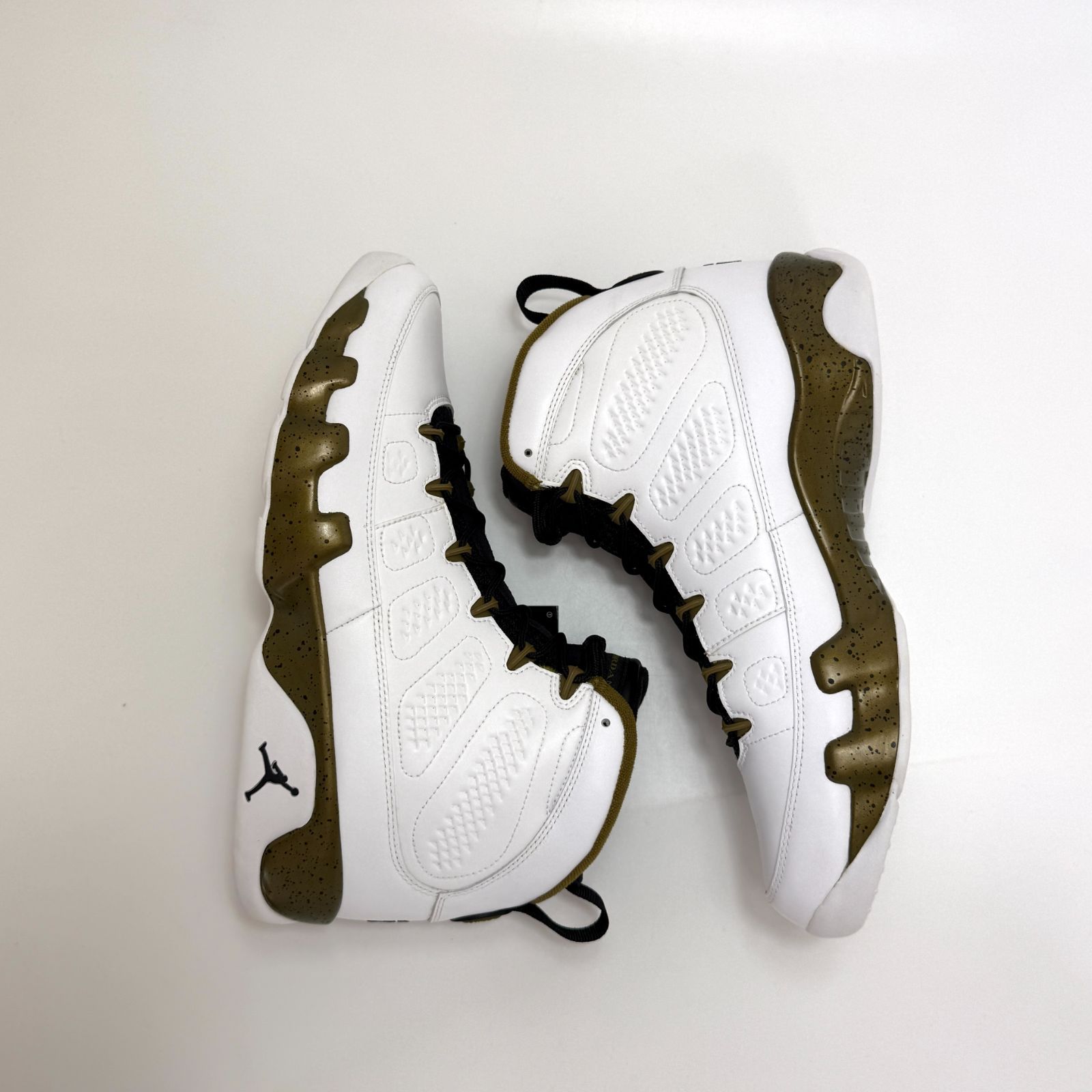Nike Air Jordan 9 Retro Statue ナイキ エア ジョーダン 白 金