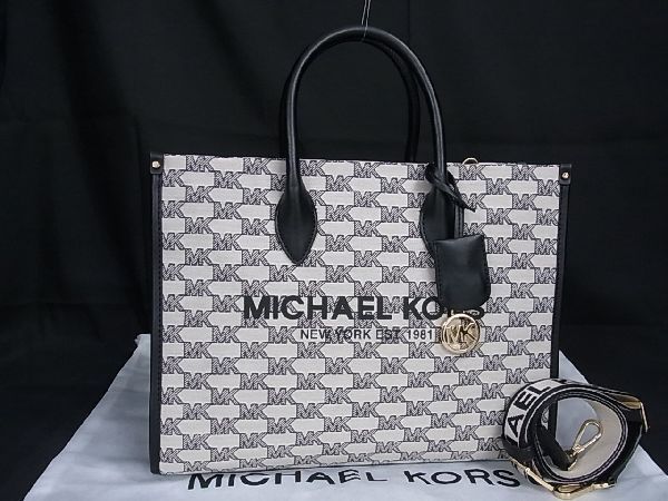 □新品□未使用□ MICHAEL KORS マイケルコース MK柄 キャンバス 