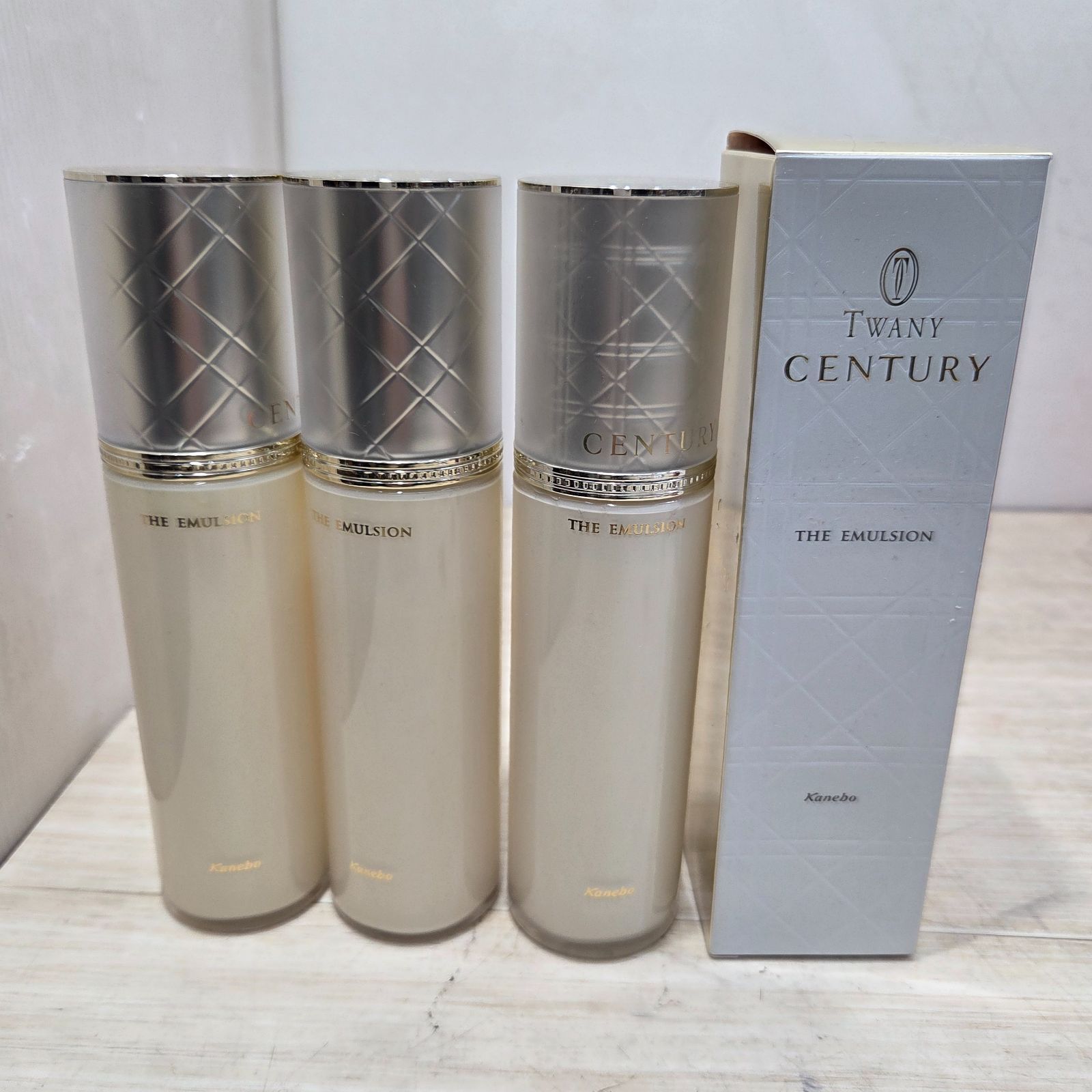 TWANY センチュリー ローション＆エマルジョンセット 新品未使用 トワニー センチュリー ローション エマルジョン セット