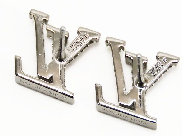 新品同様】ルイヴィトン LOUIS VUITTON ブックル ドレイユ LV