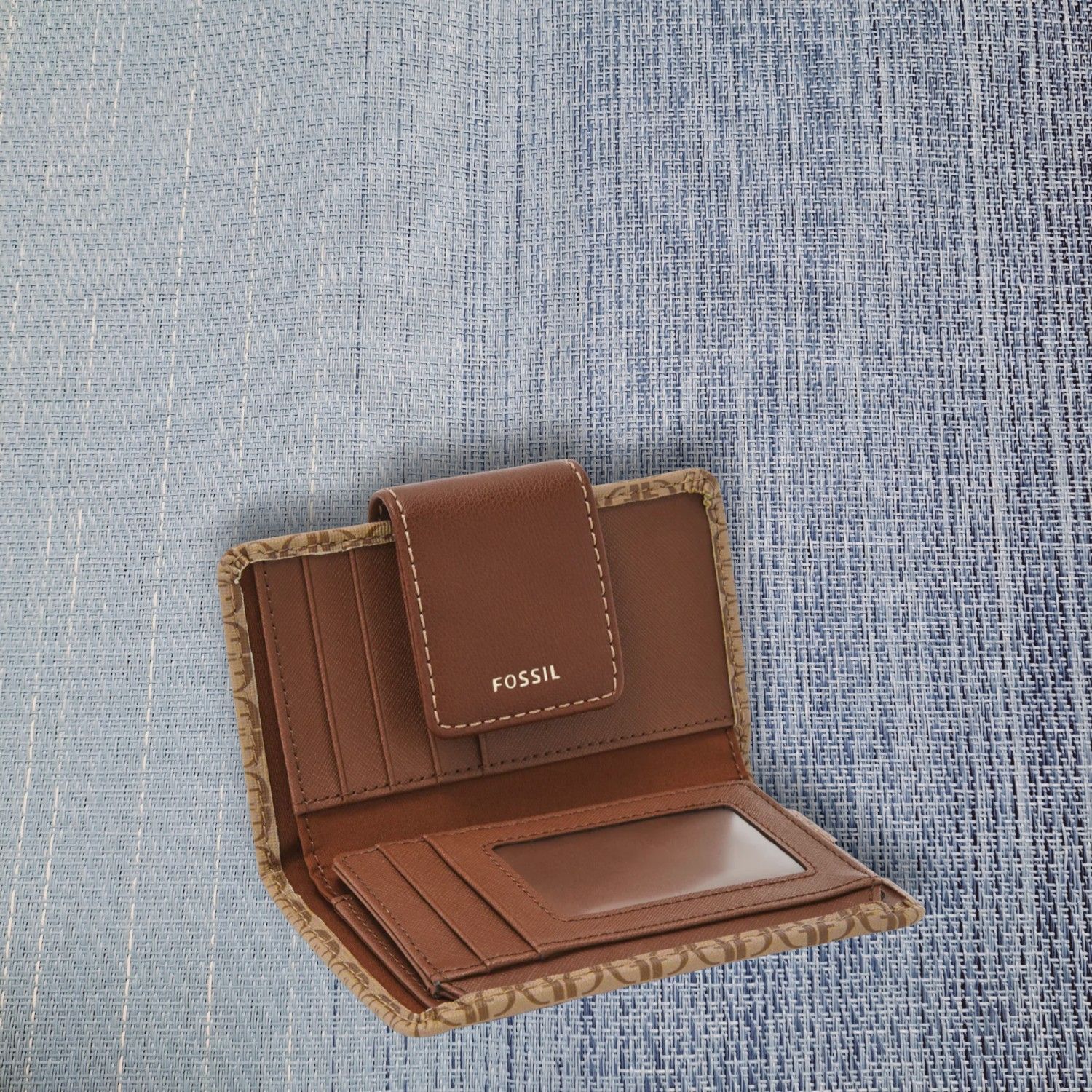 ?新品未使用? フォッシル カードケース マディソン プリント マルチ 