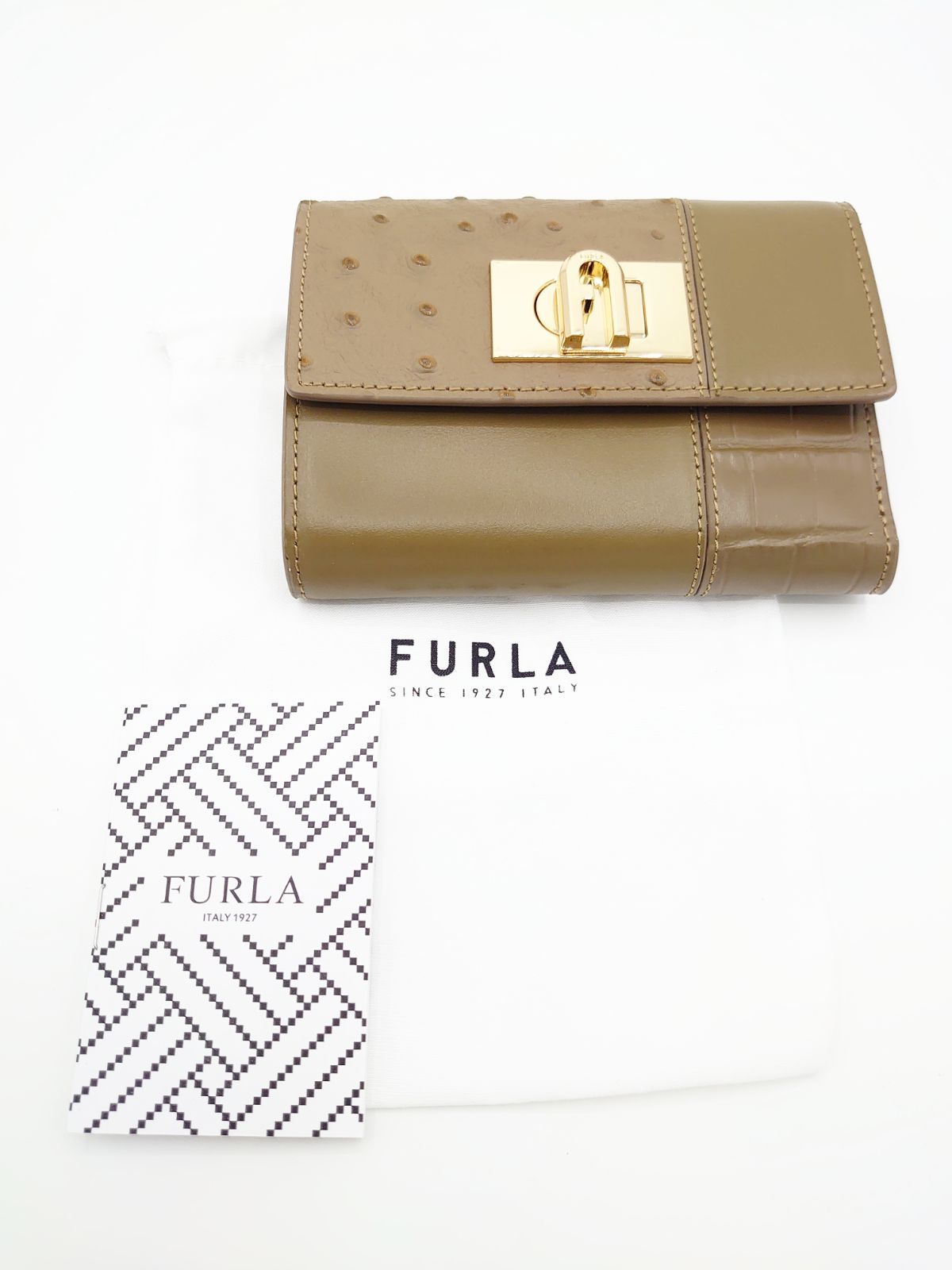 残り僅か‼︎新色 完売カラー 新品 FURLA 折り財布 ブラック 黒