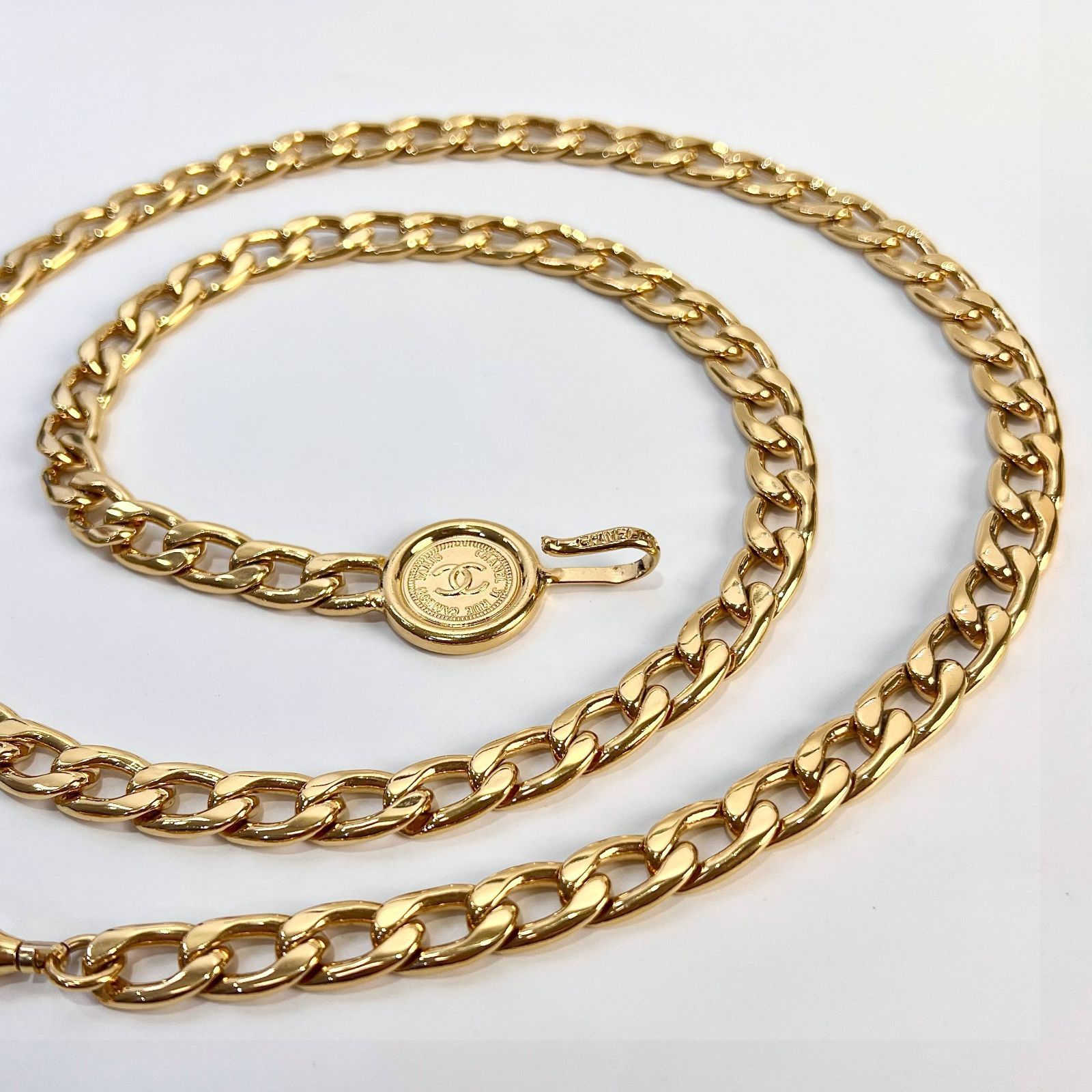 【CHANEL】 31RUE CAMBON ゴールドチェーンココマーク極美品 CHANEL】 31RUE CAMBON ゴールドチェーンココマーク極美品