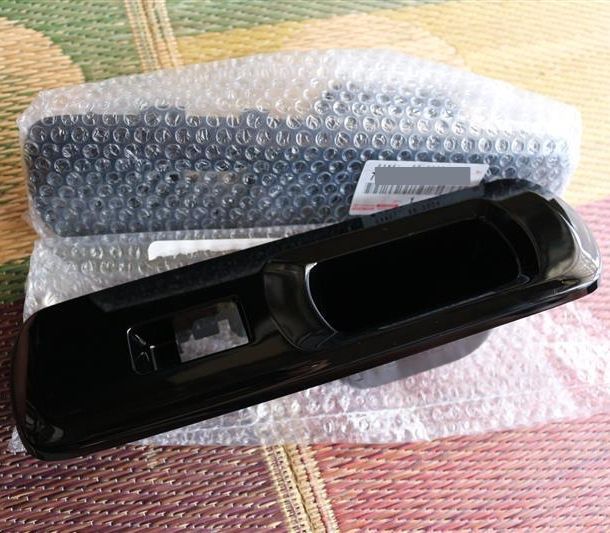 トヨタ TOYOTA 純正 アクア NHP10 リア ウィンドウ スイッチ パネル リヤドアアームレストベース RH LH 助手席 運転席 セット ピアノ ブラック パーツ エンジン タイヤ バンパー 検索 マフラー