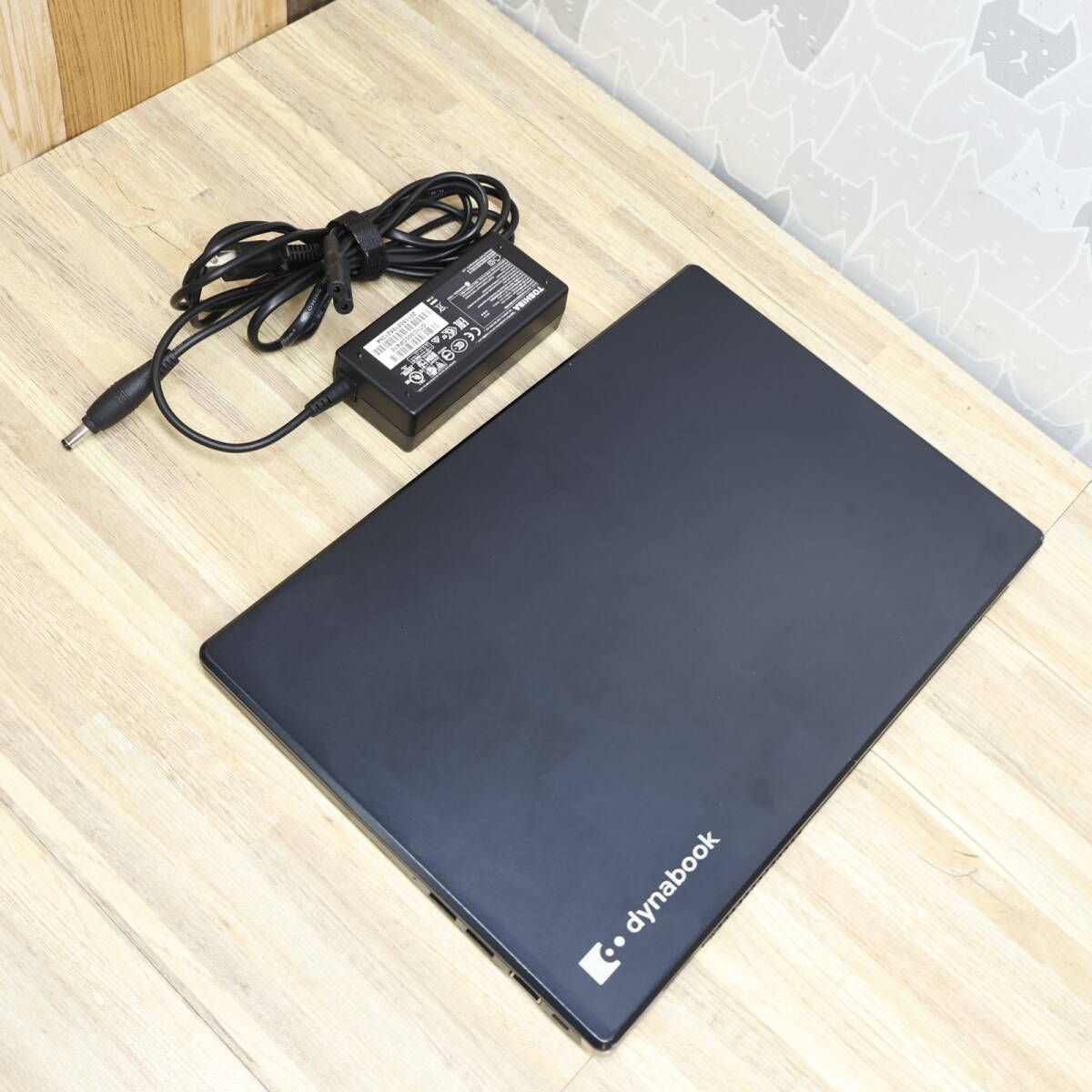 NVMeSSD256GB 高性能8世代4コアi5！M.2 ☆超美品 ☆美