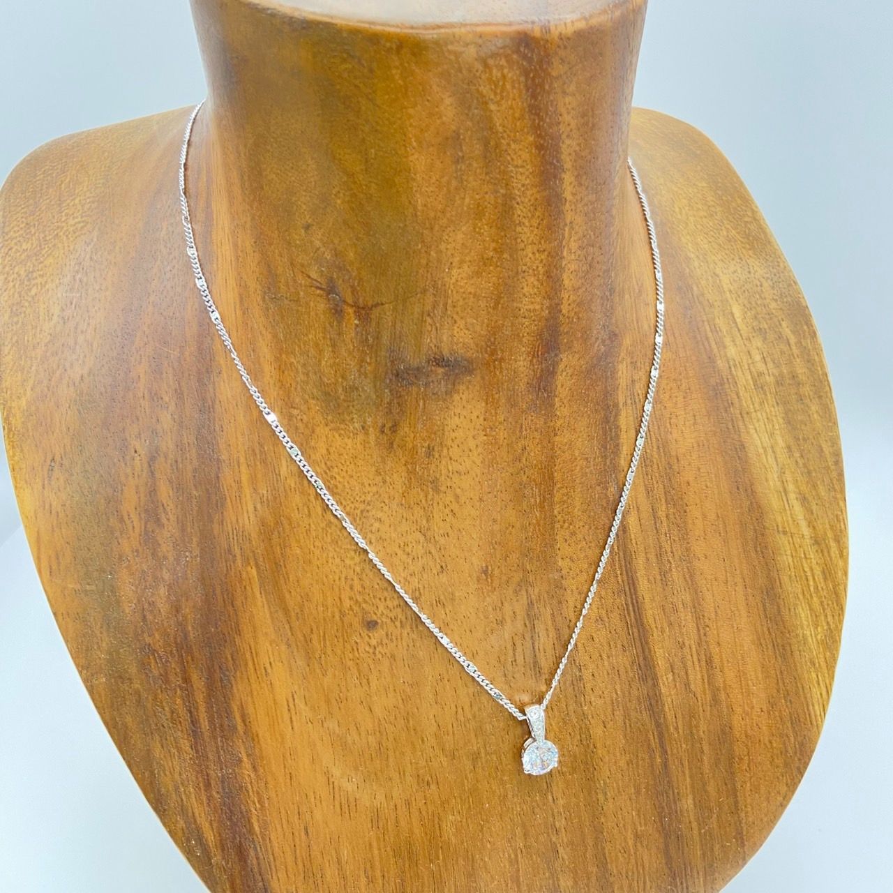 Swarovski クリスタルペンダント ネックレス Swarovski クリスタル 