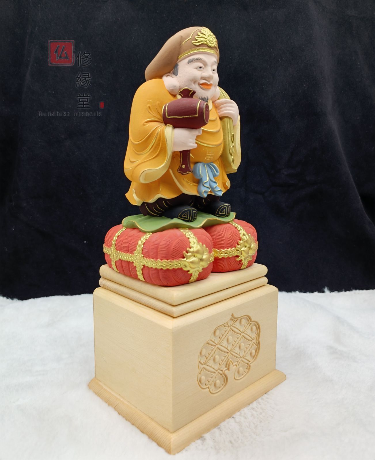 【修縁堂】七福神 木彫り 大黒天立像 財神 仏像 彫刻 一刀彫 天然木檜材 Amazon.co.jp: 修縁堂 珍品 木彫り 仏像 七福神三面大黒天 本金
