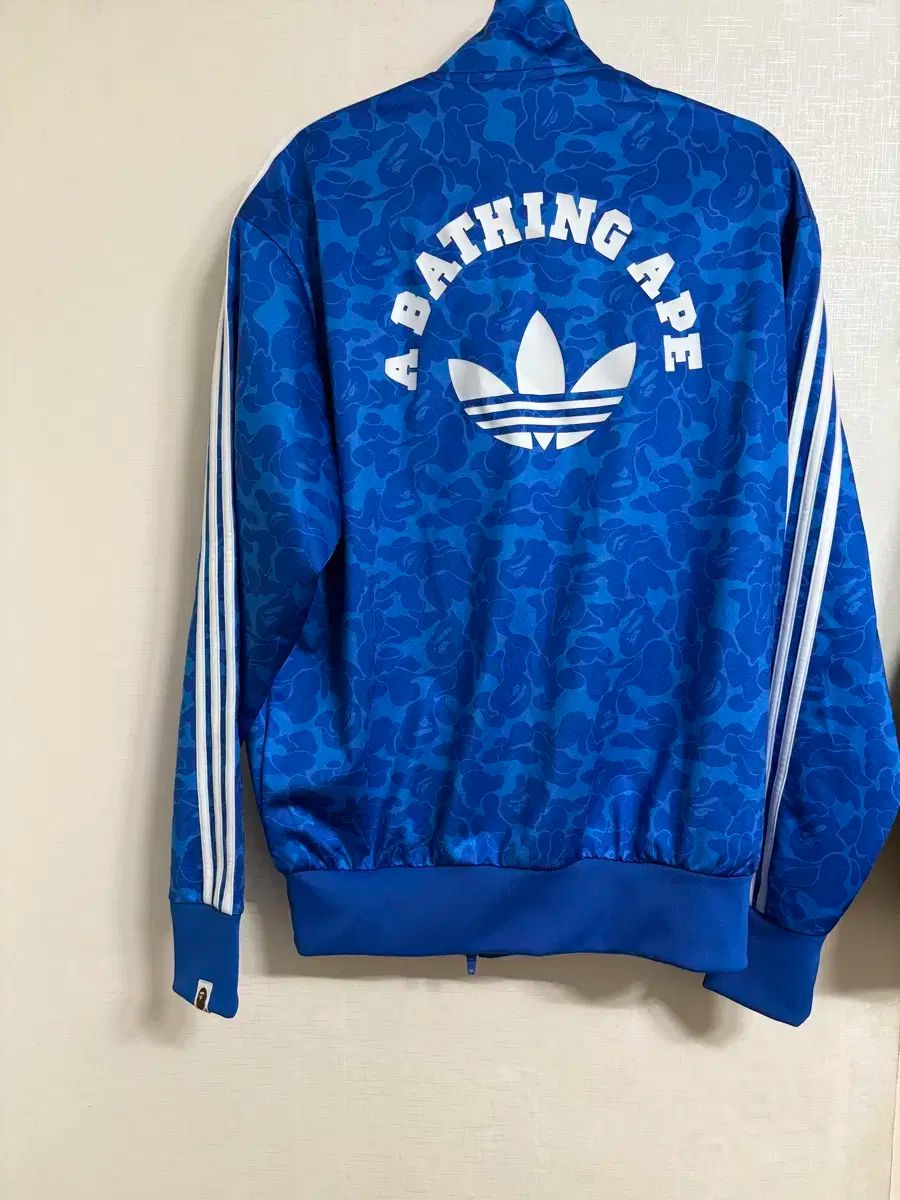 adidas アディダス