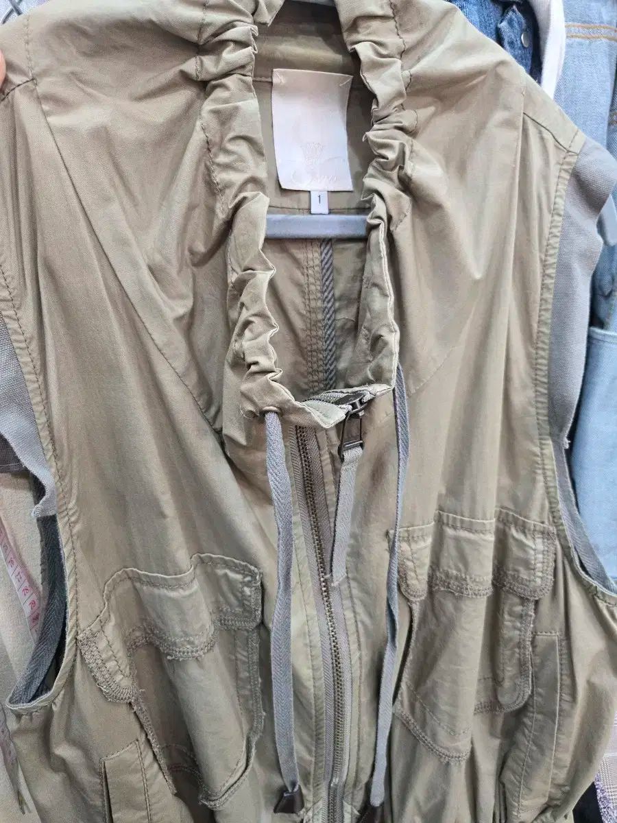 マウンテンパーカー ベスト