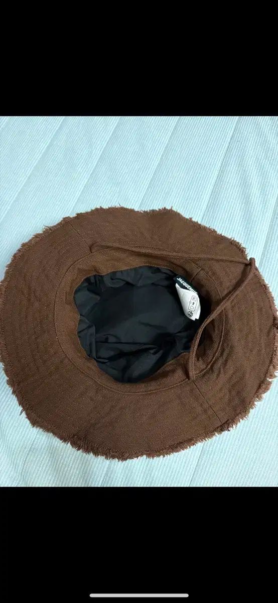 Jacquemus ル・ボブアーティチョークバケットハットブラック 最旬！JACQUEMUS(ジャックムス)のバケットハットを1万円台で
