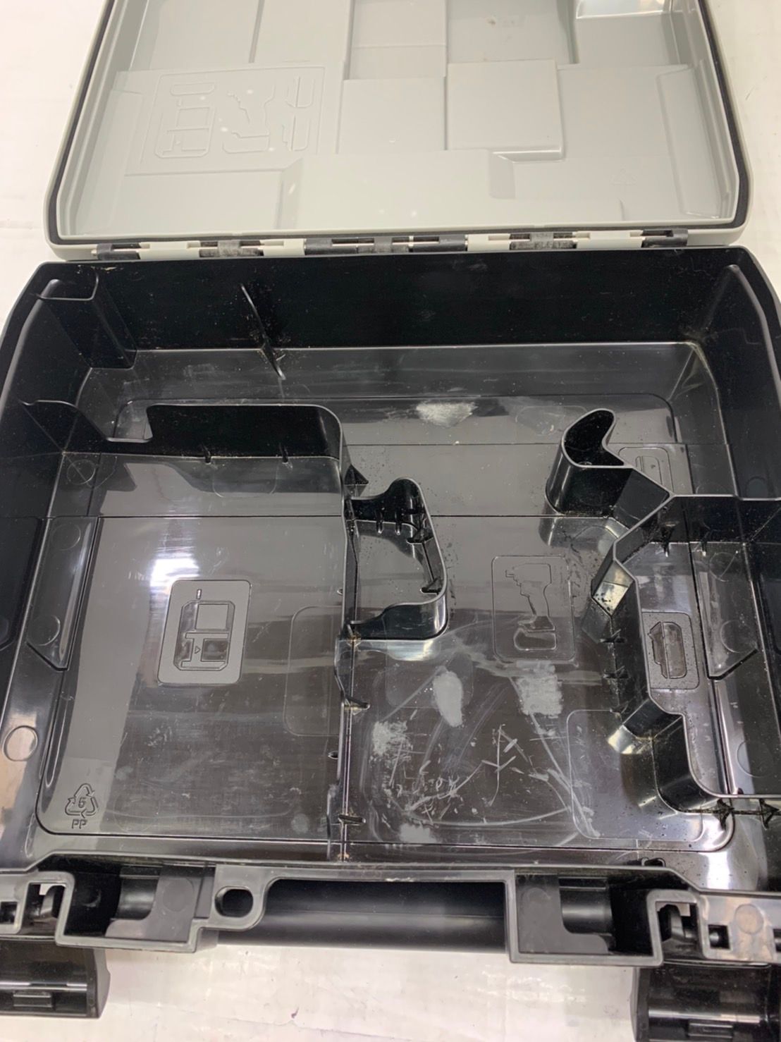 h4334マキタ 充電式インパクトドライバ