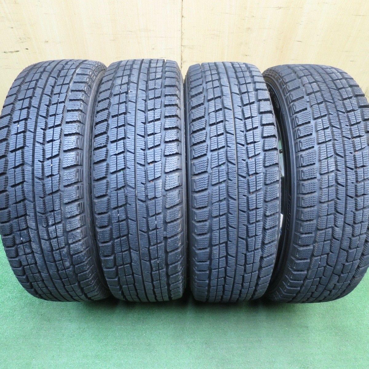 175/65R15 スタッドレス バリ溝