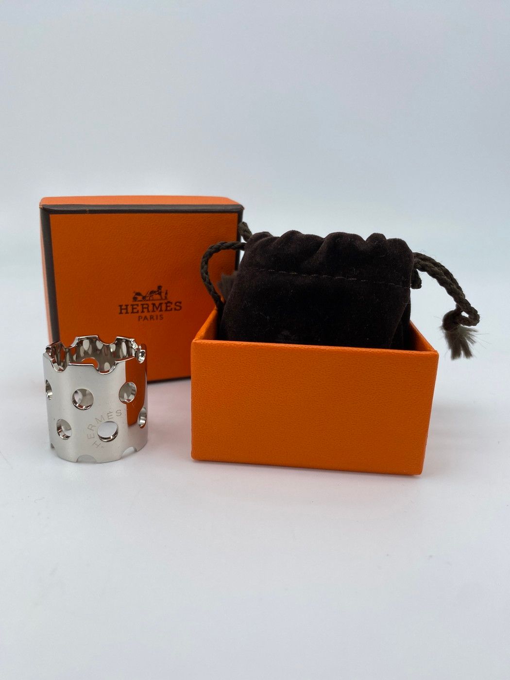 HERMES スカーフリング メタル シルバー パンチング 9337 HERMES エルメス スカーフリング メタル シルバー パンチング