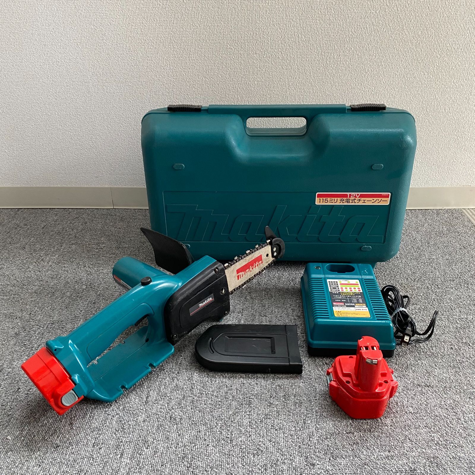 makita マキタ 115mm充電式チェーンソー UC120D 中古品