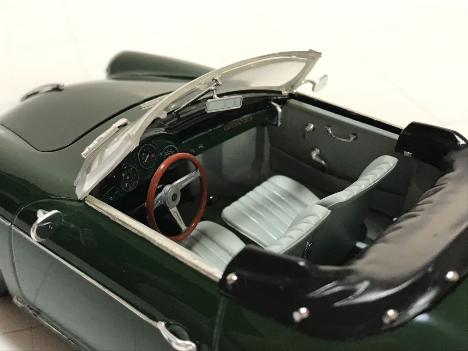 フジミ ポルシェ356Bロードスター1600S 1/24のプラモデルの完成品 