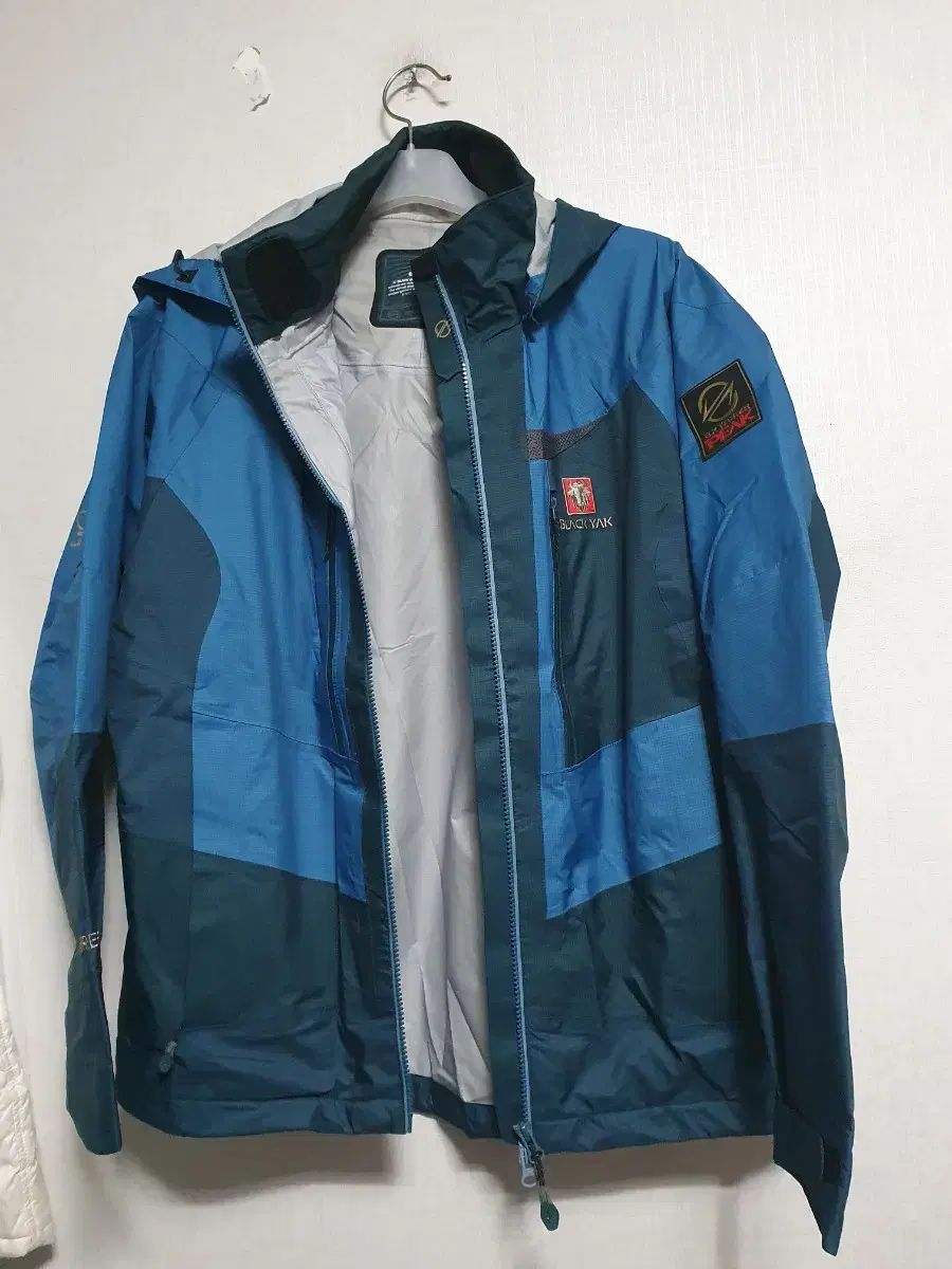 メンズ 105 BLACK YAK ブラックヤク ウィンドブレーカー GORE-TEX₍ゴアテックス