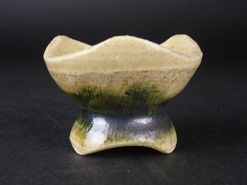 魅力的な価格 清宮】桃山窯 林 英仁 「黄瀬戸 蓋置」共箱 高さ 約4cm 幅 約c5 その他