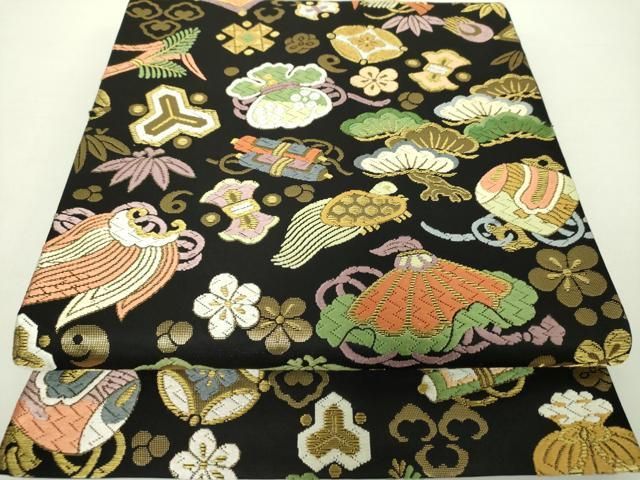 平和屋着物○六通柄袋帯 唐織 吉祥宝尽し文 黒地 金糸 正絹 逸品