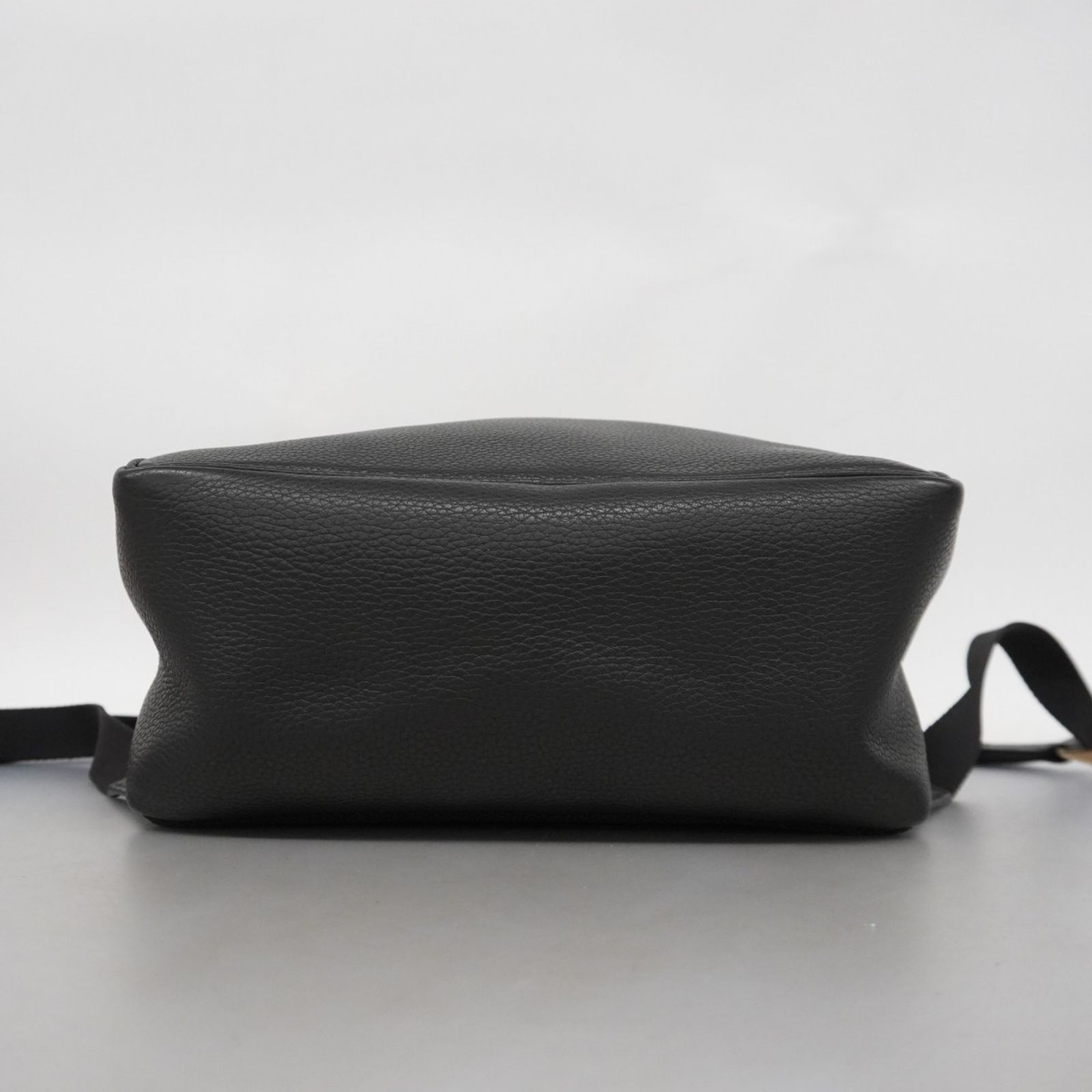 サルヴァトーレ フェラガモ Salvatore Ferragamo サルヴァトーレフェラガモ リュック デイパック ガンチーニ レザー ブラック シャンパンレディース DECORATOM_COM_BR