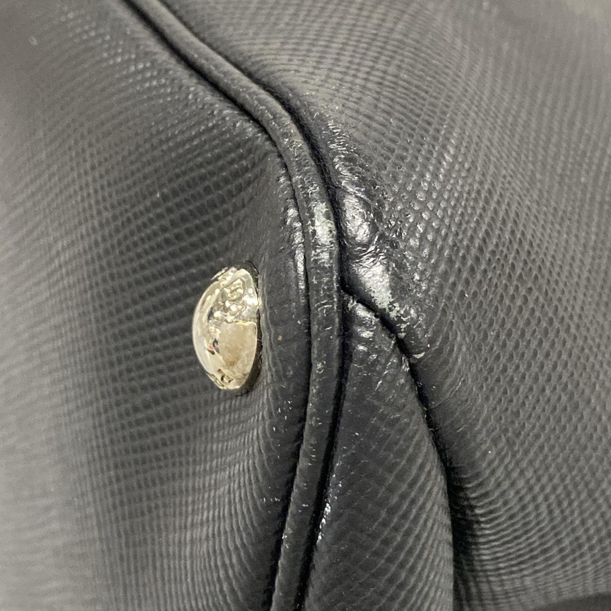 プラダ ハンドバッグ