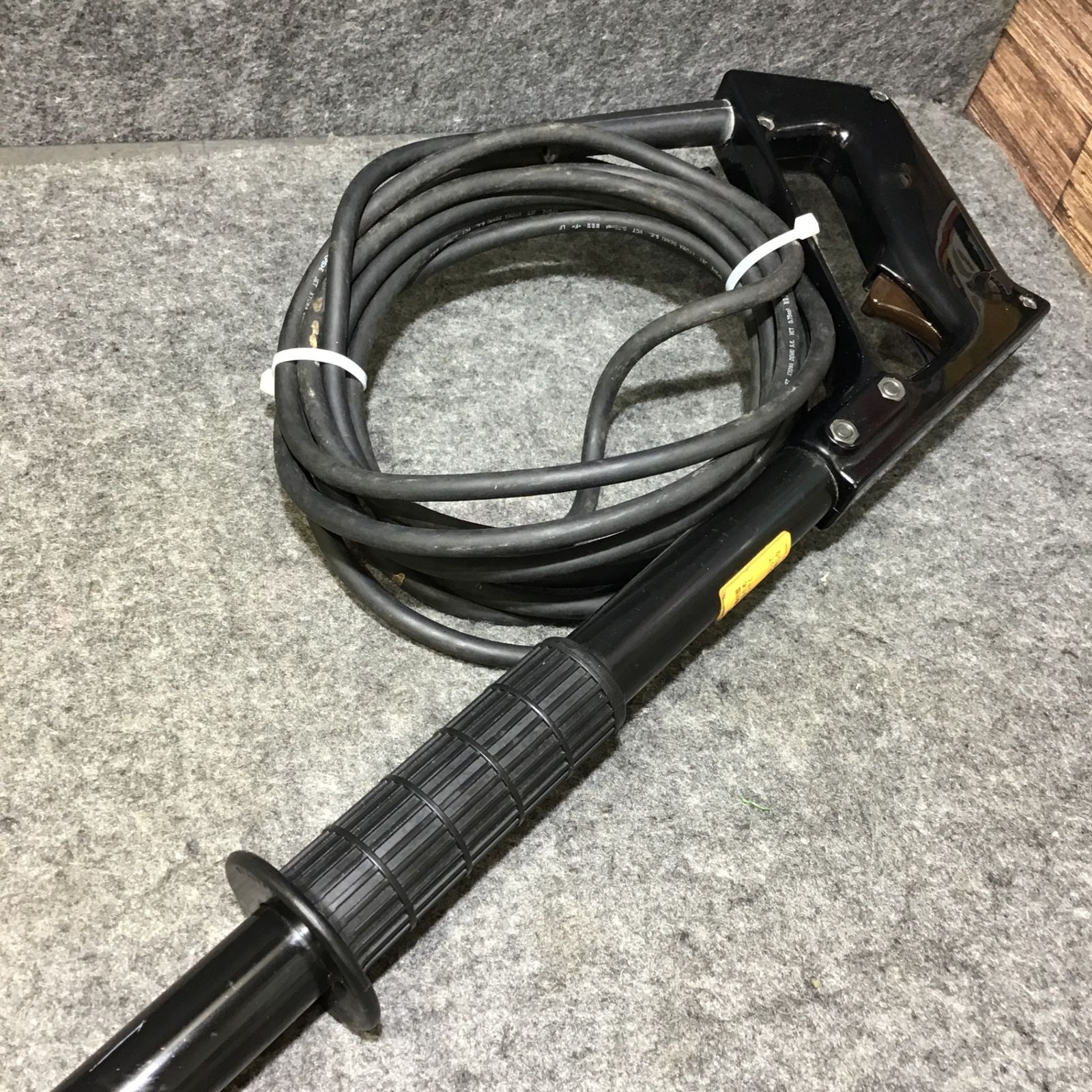 【中古】 マキタ makita 電動ケレン ロングハンドルタイプ HK1800L 【桶川店】