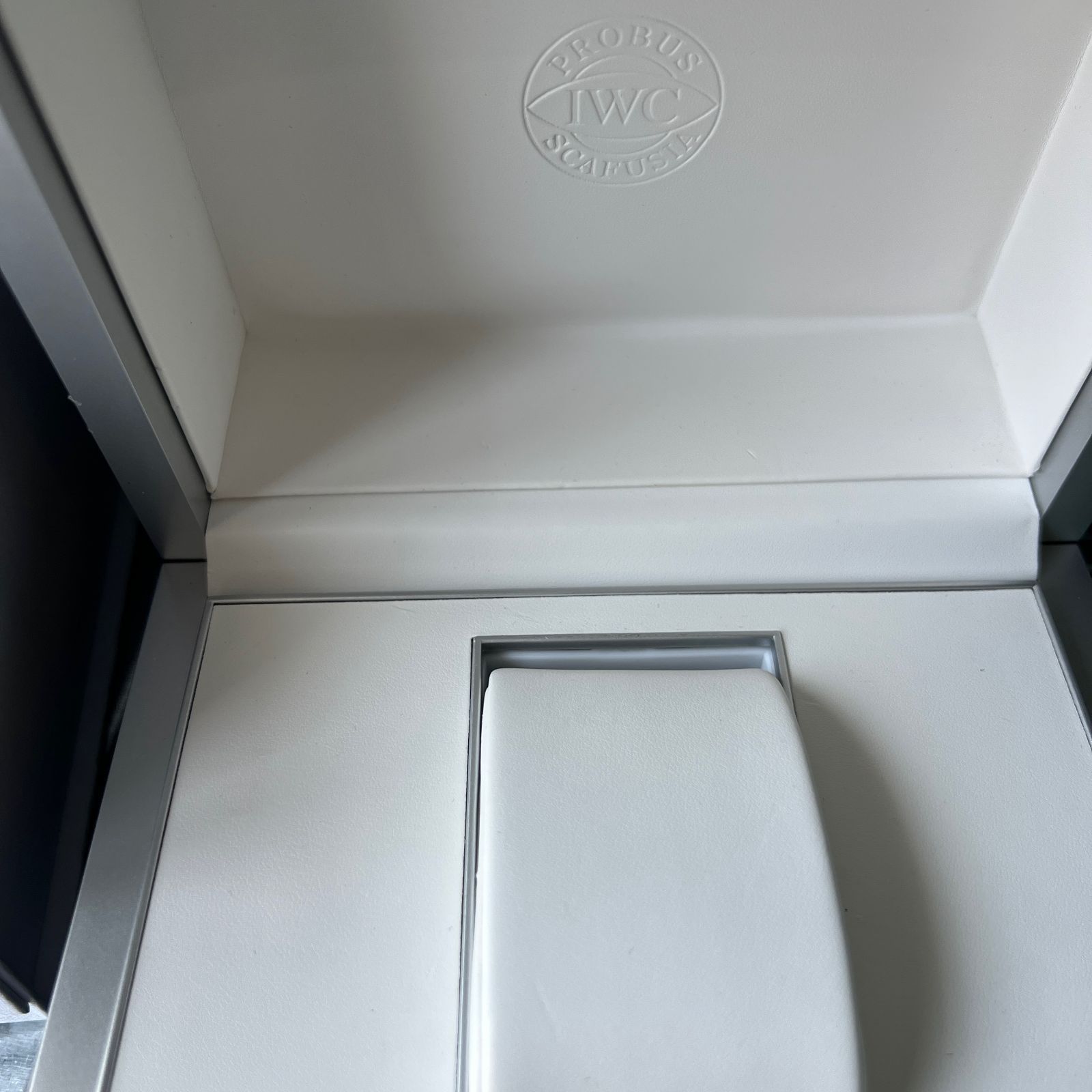 IWC、空き箱だけでも買取OK☆ - ブランド買取のダンシャリ銀座