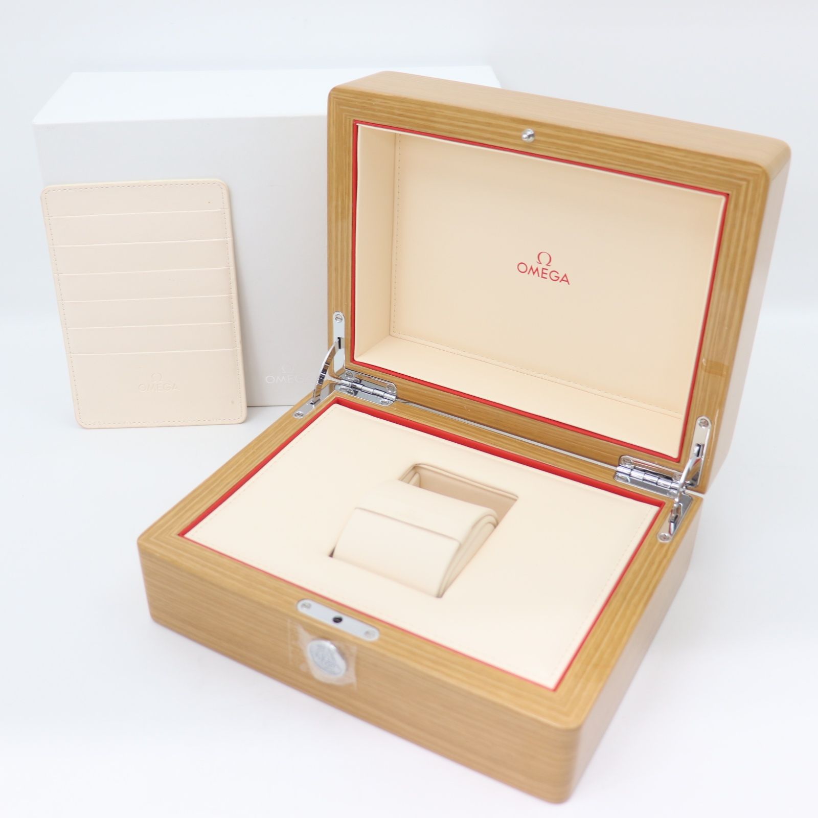 ITIGOZXQI4K0 美品 OMEGA オメガ 空箱 腕時計用 木目 ロゴ