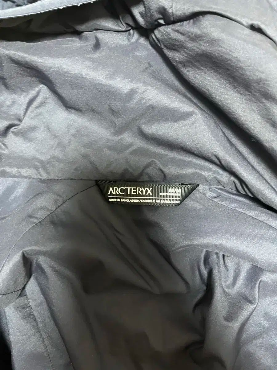 ARC TERYX アークテリクス Atom アトム フーディー パーカー m シファイア