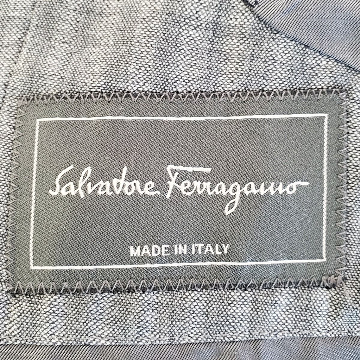 SalvatoreFerragamo(サルバトーレフェラガモ) ジャケット サイズ48 M メンズ - グレー×ダークグレー 長袖/ストライプ/春/秋  - メルカリ