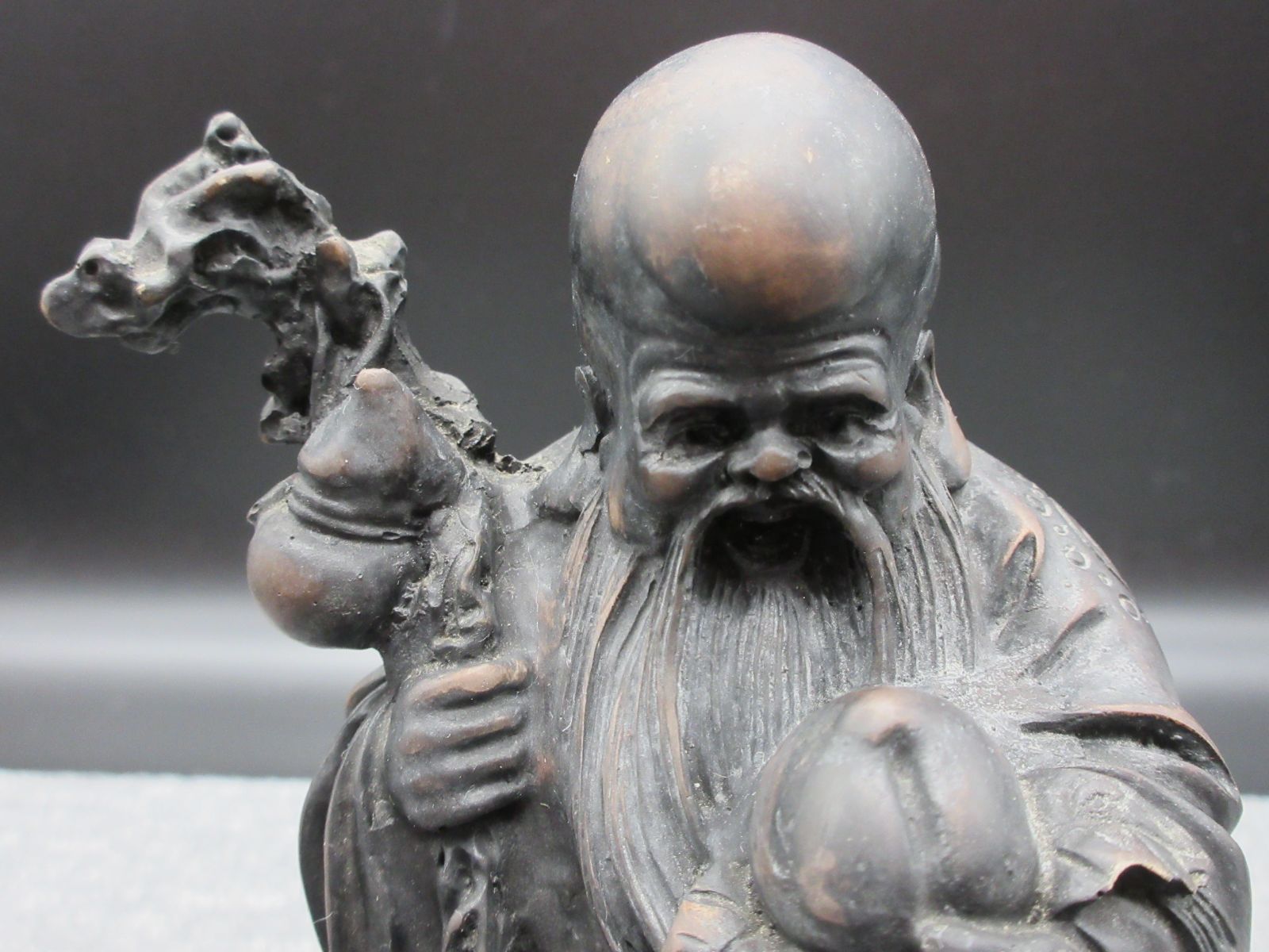 アンティークな仙人像の置物～?