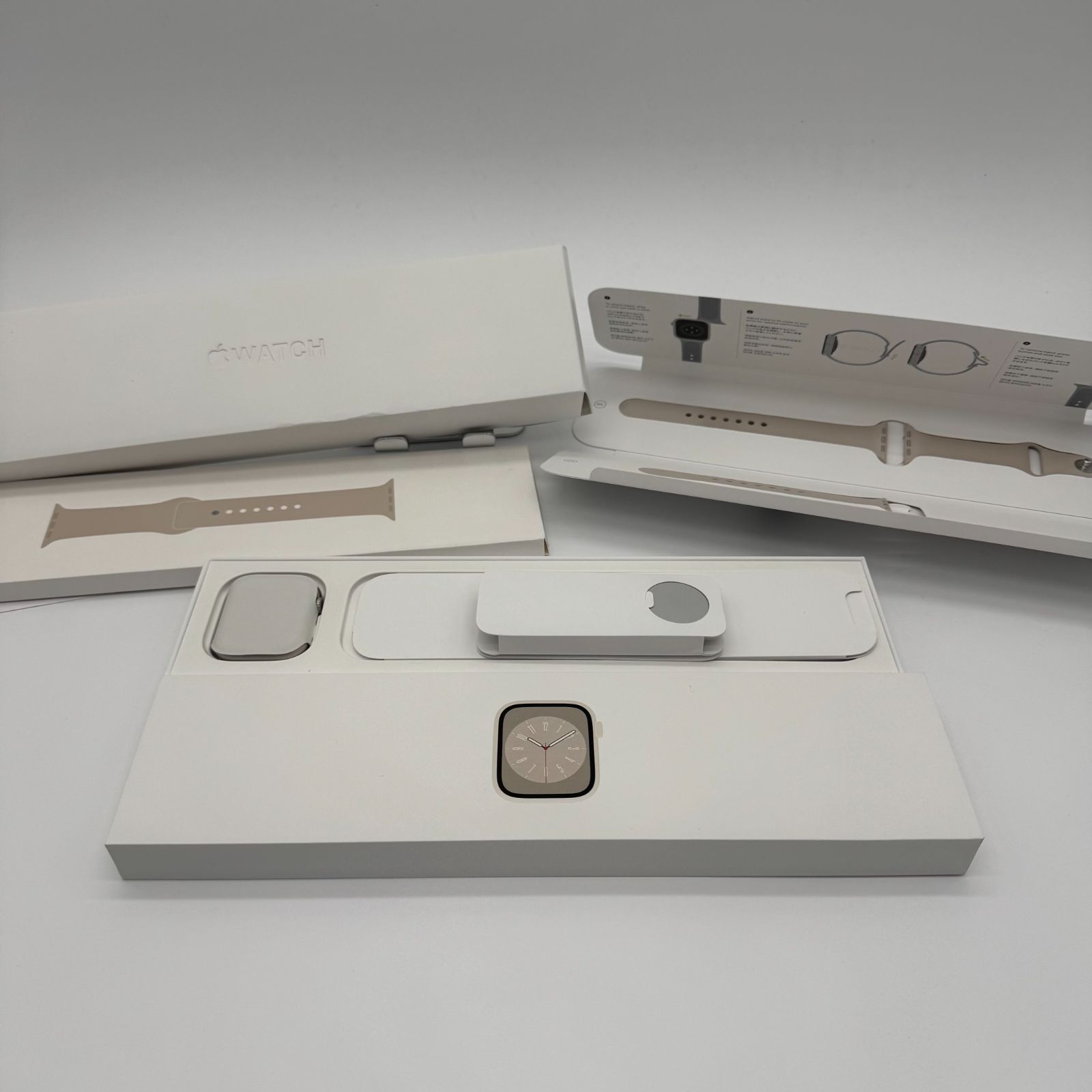 Apple Watch Series 8 45mm GPSモデル スターライトアルミニウムケース Starlight Sport Band