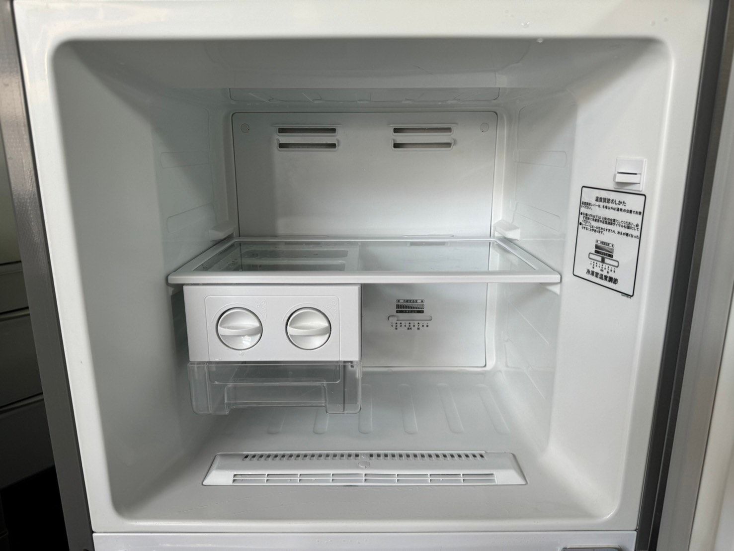 大阪送料無料★3か月保障付き★冷蔵庫★2020年★ハイセンス★2ドア★HR-B2302★R-525 大阪送料無料☆3か月保障付き☆冷蔵庫☆2020年☆ハイセンス☆2ドア☆HR