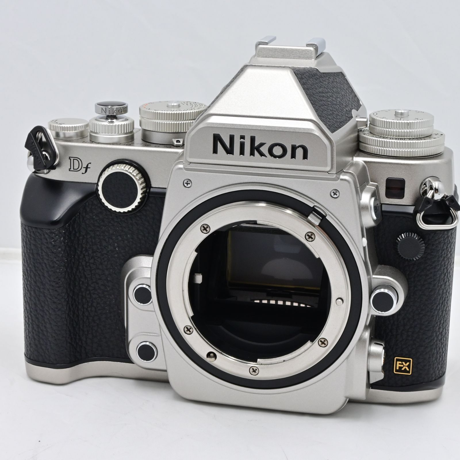 シャッター回数『2986』ニコン Nikon デジタル一眼レフカメラ Df シルバーDFSL グッチーカメラ メルカリ