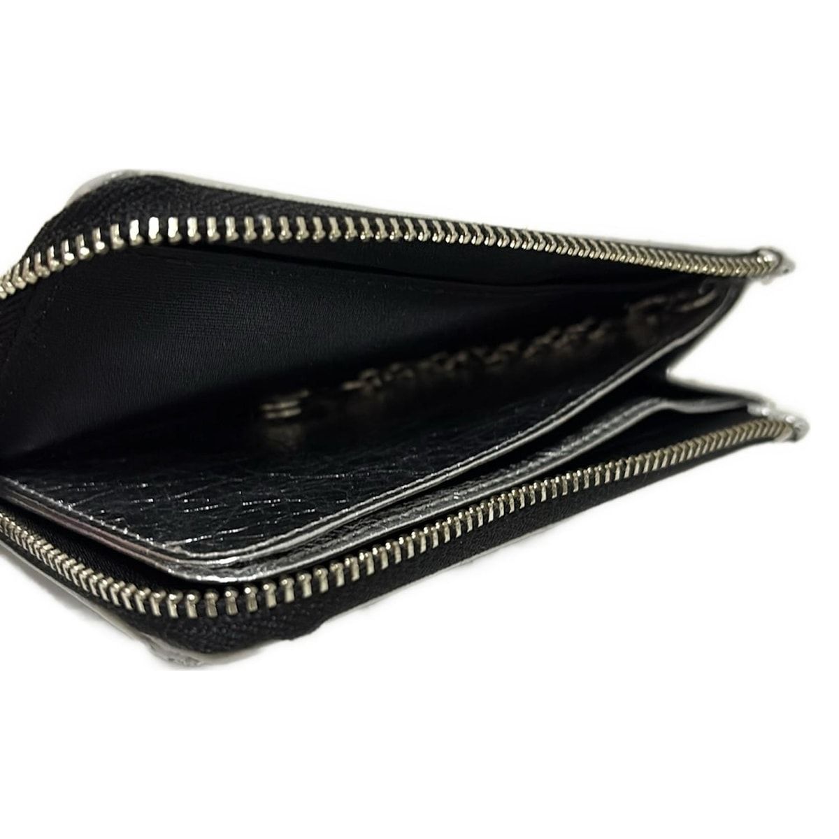 黒×シルバー L字ファスナー