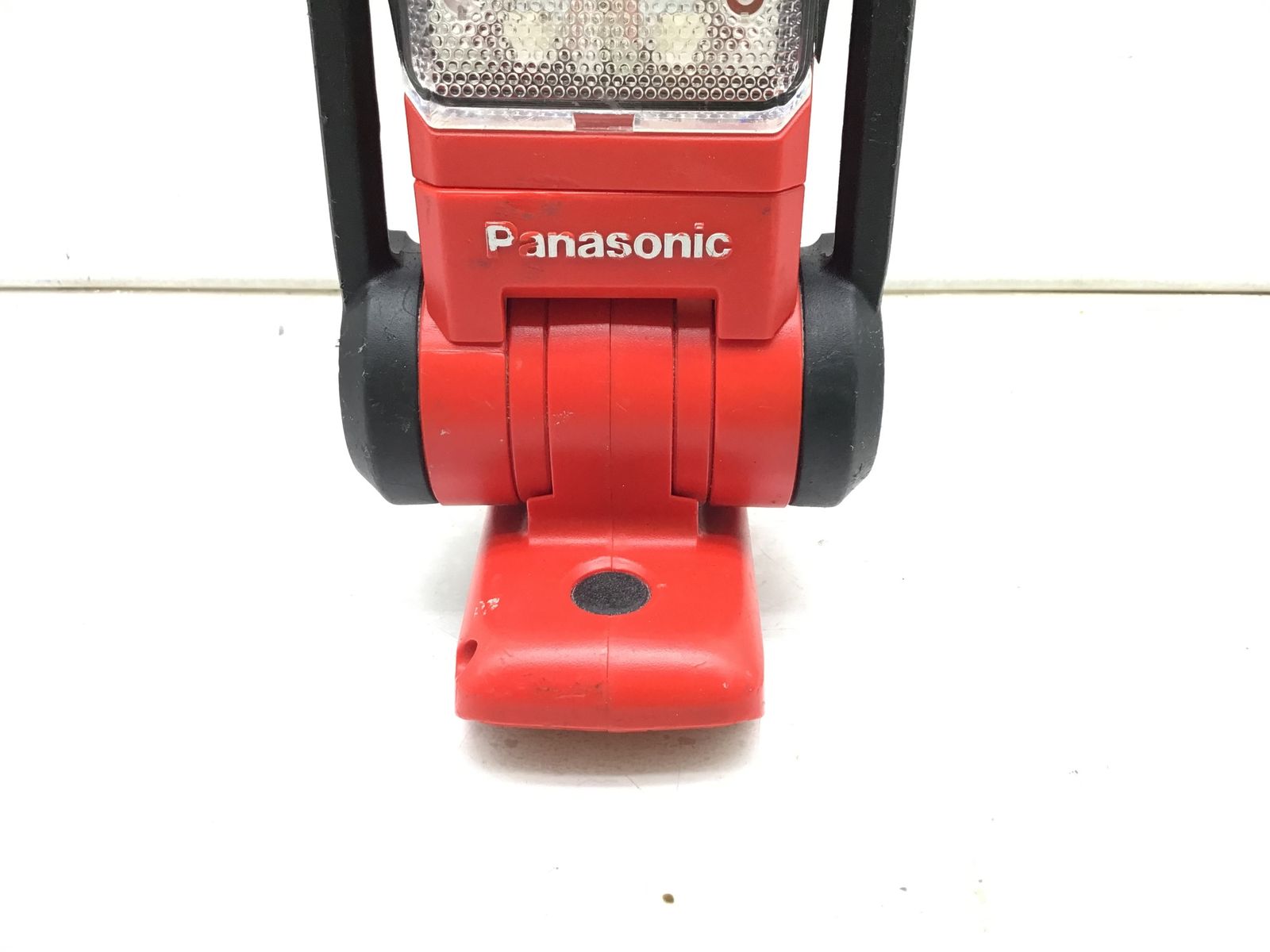 中古品】☆Panasonic/パナソニック 充電LEDマルチ投光器【本体