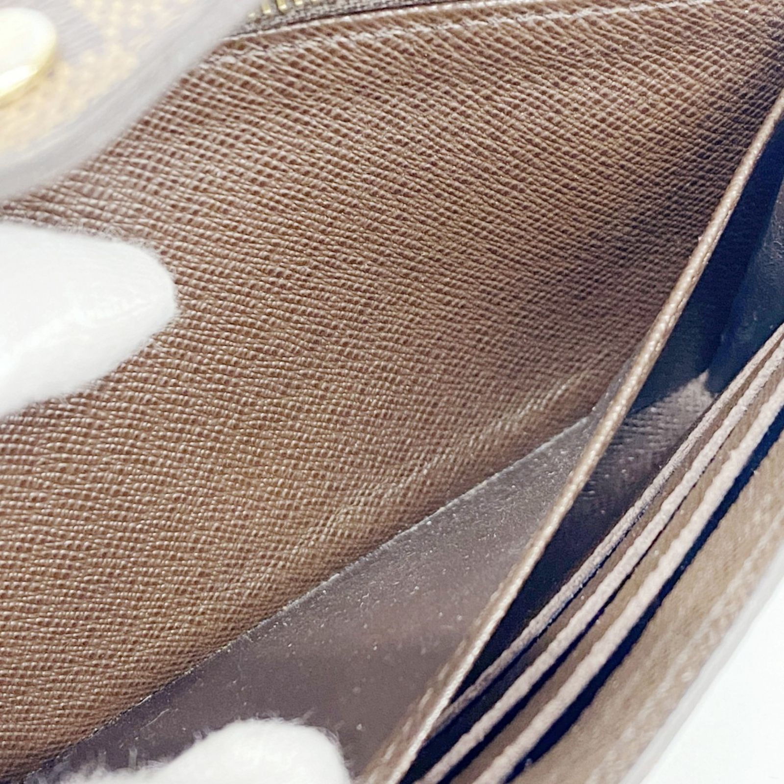 ポルトフォイユサラ