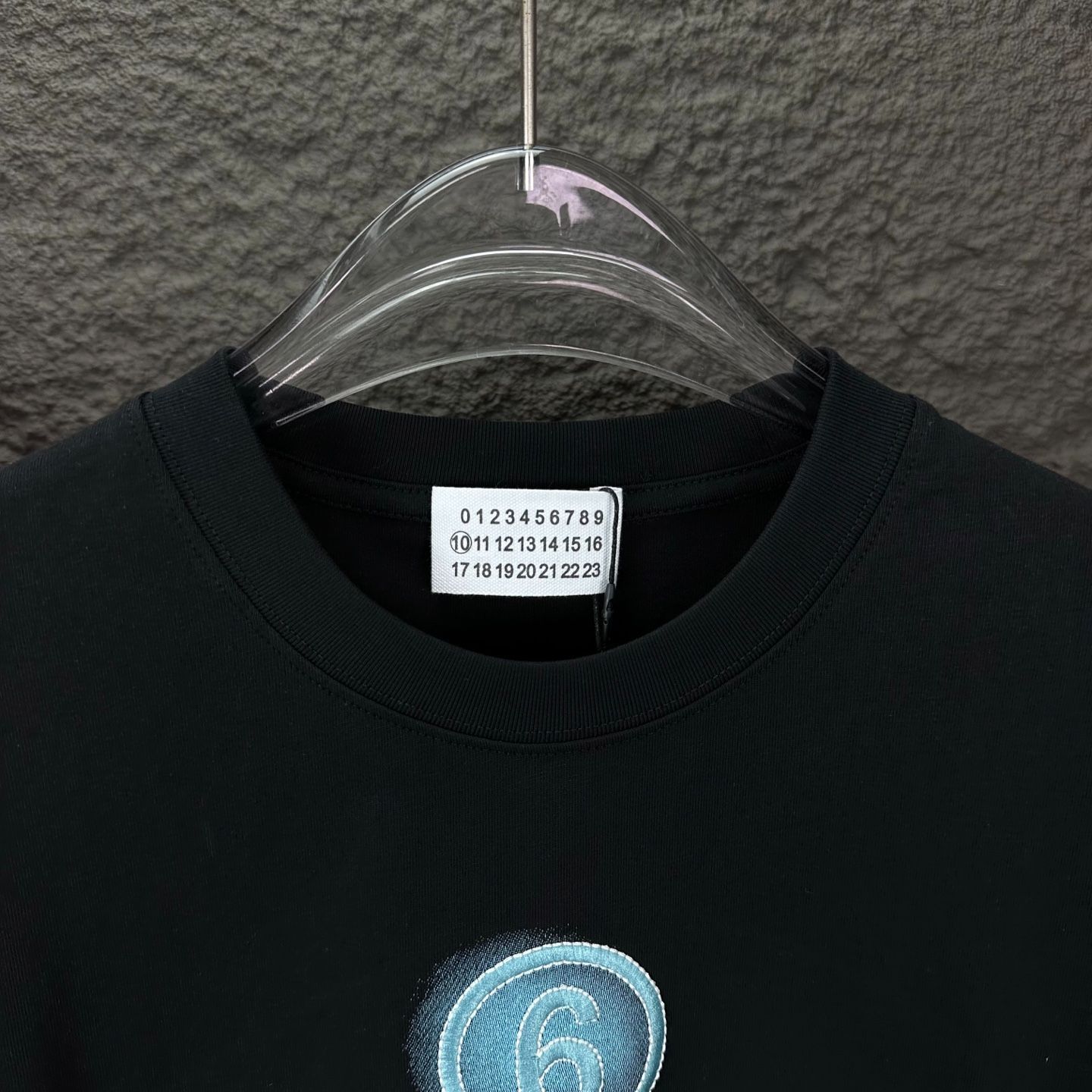 【新品未使用タグ付き✨️】MM6 スウェット ロゴプリント刺繍 楽天市場】【定価92,400円(税込)】MM6 Maison Margiela エムエム